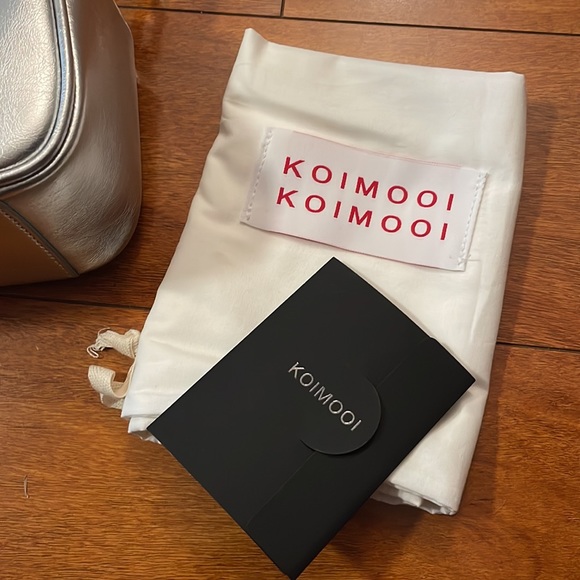 Koimooi Pillow Shoulder Bag - Picture 4 of 11